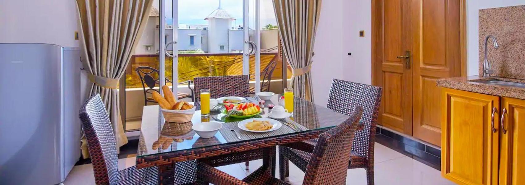 Pereybere Apartment With Breakfast And Private Balcony Pereybere Beach Εξωτερικό φωτογραφία